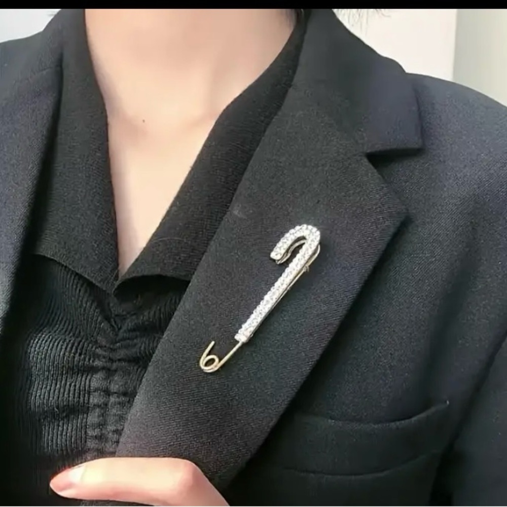 Silver Toned Rhinestone Pin Brooch - Picture 3 of 3